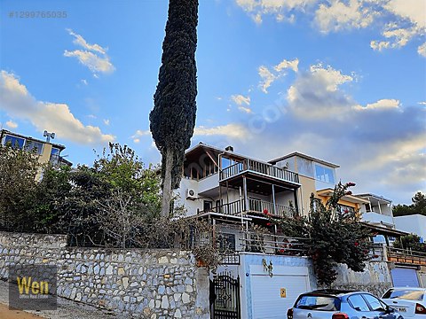 Satılık URLA KALABAK DA KÖŞE DENİZ MANZARALI VİLLA